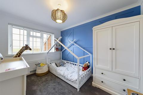 2 Church Close, Cliffe, Rochester, ME3 7UT