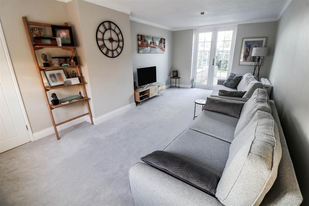 Westfield, Harlow 3 bed terraced house £400,000