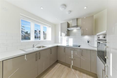 2 bedroom retirement property for sale - 134 Great Tattenhams, Epsom