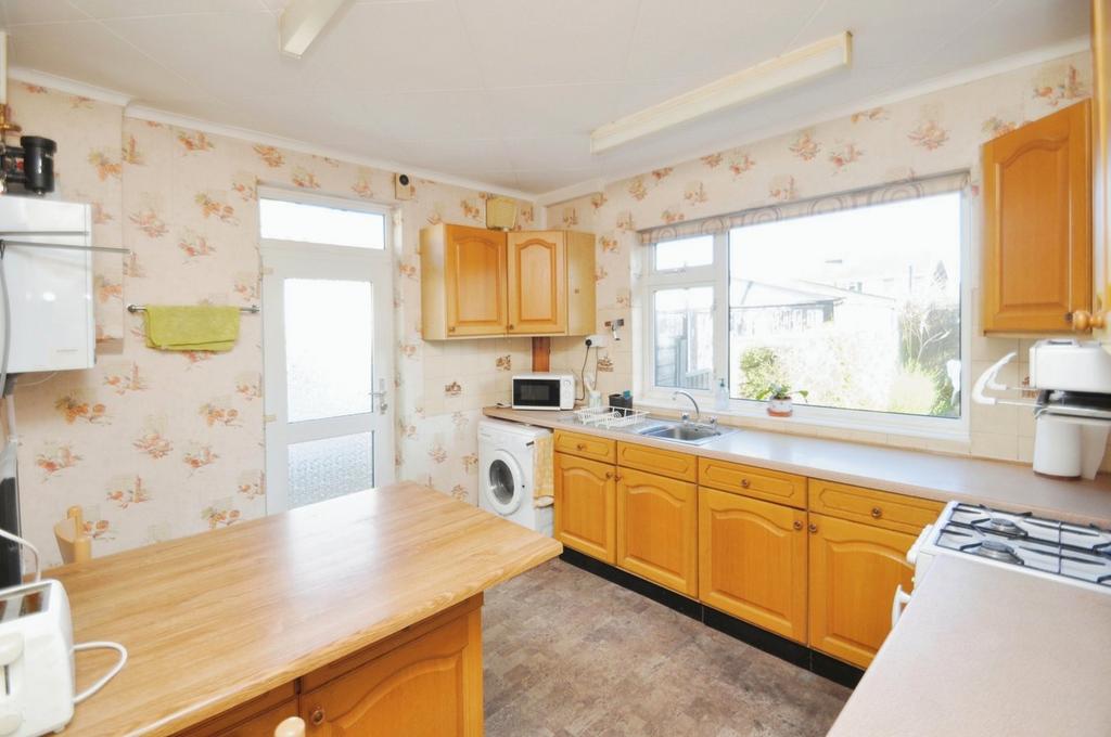 Baddow Hall Avenue, Great Baddow... 3 bed bungalow for sale £399,995