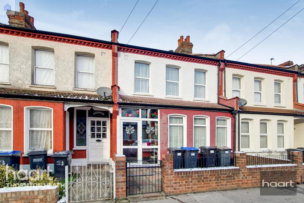 Langdale Road, Thornton Heath 3 bed terraced house for sale £450,000
