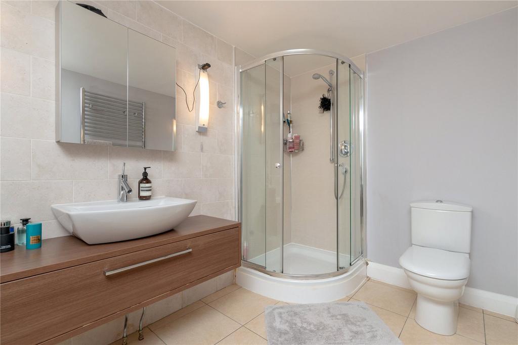 Ensuite Bathroom