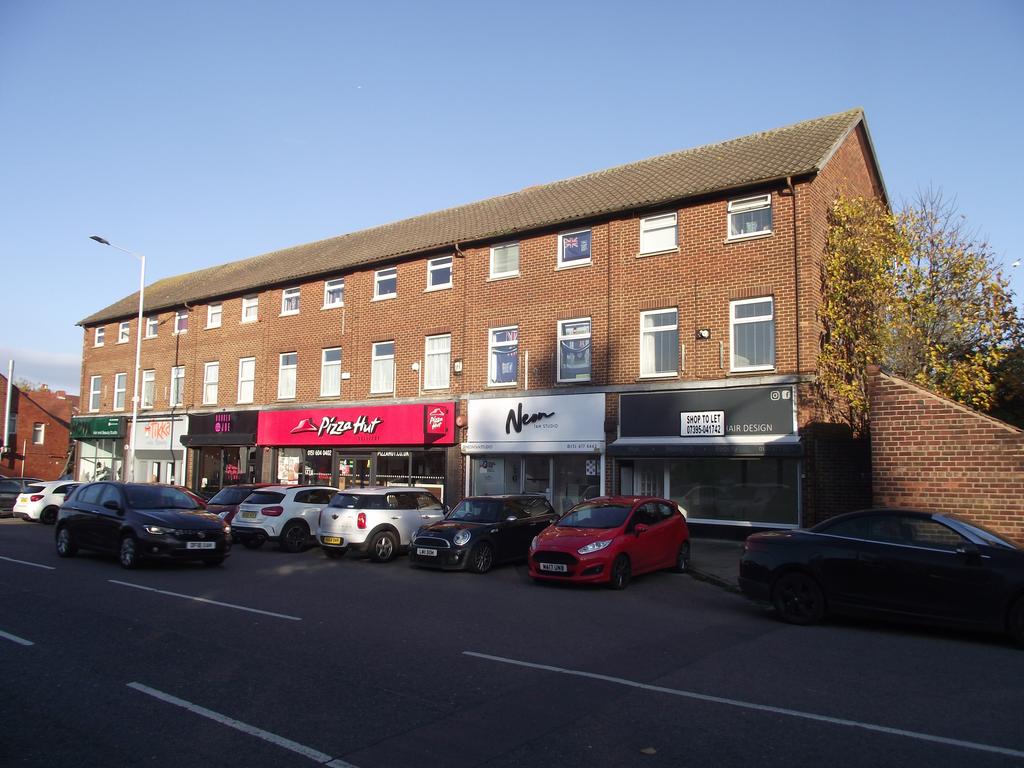 21 Upton Road Parking View