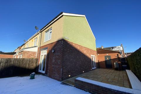 2 bedroom terraced house for sale - Greenside, Ashington, Northumberland, NE63 0SD