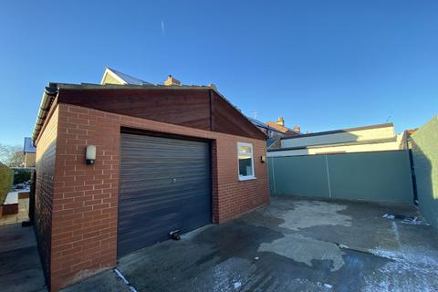 2 bedroom terraced house for sale - Greenside, Ashington, Northumberland, NE63 0SD