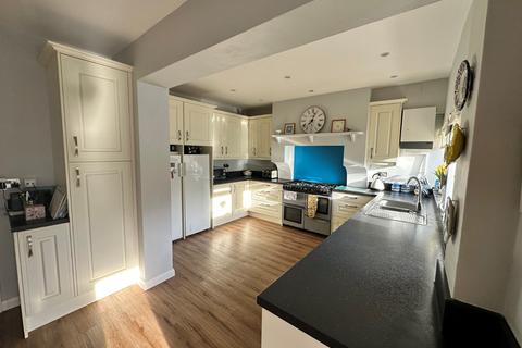 79 Eton Wick Road, Eton Wick, Windsor, SL4 6NQ