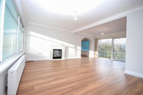 4 bedroom detached house to rent - Ancroft Way, Gosforth