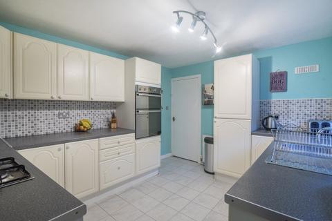 17 Commissioner Street, Crieff, PH7 3AY