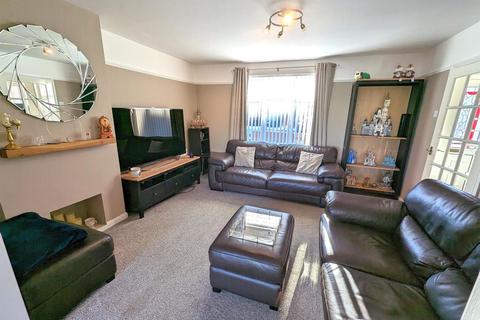 3 bedroom semi-detached house for sale - Beech Drive, Gateshead