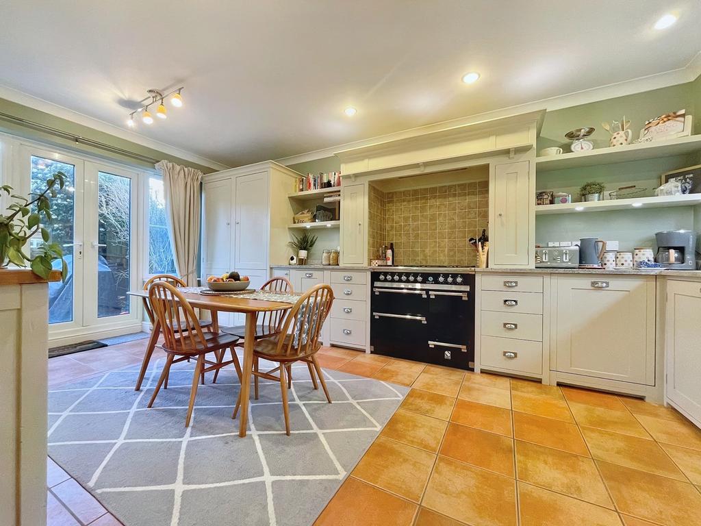 Charlton Village Road, Charlton... 3 bed end of terrace house £425,000
