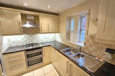 3 bedroom detached house to rent, Bloxham Court