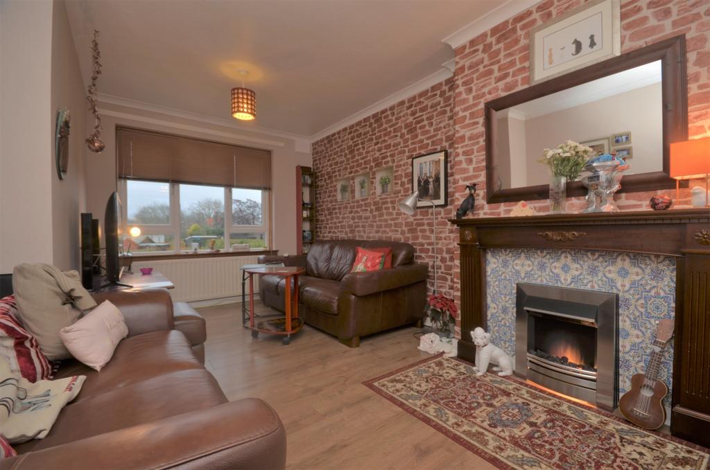 Marmion Avenue, Helensburgh, Argyll... 3 bed semidetached house £220,000
