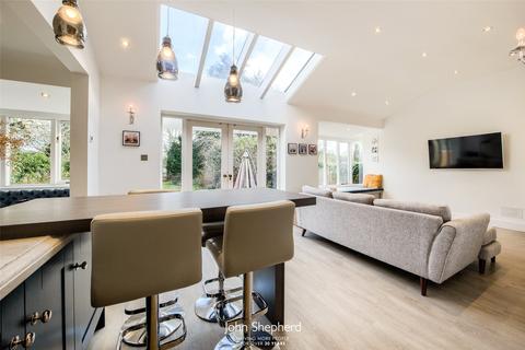 10 Mirfield Road, Solihull, B91 1JD