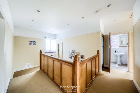 10 Mirfield Road, Solihull, B91 1JD