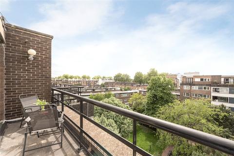 3 bedroom flat for sale, Southwick Street, London, W2