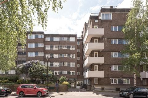 3 bedroom flat for sale, Southwick Street, London, W2