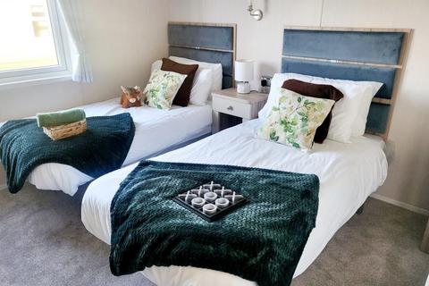 2 bedroom lodge for sale, Suffolk Sands Holiday Park