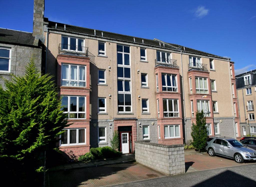 Granton Gardens, Aberdeen AB10 2 bed apartment £825 pcm (£190 pw)