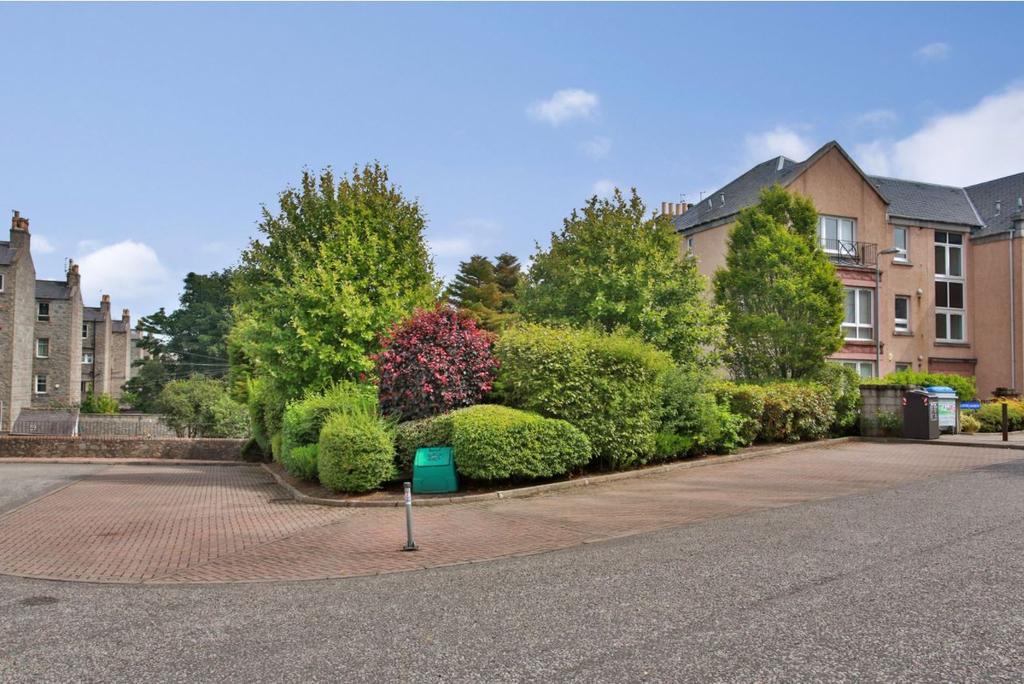 Granton Gardens, Aberdeen AB10 2 bed apartment £825 pcm (£190 pw)