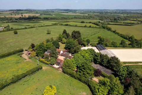 4 bedroom barn conversion for sale, Strangers Hill, Farnborough, Banbury, Warwickshire, OX17