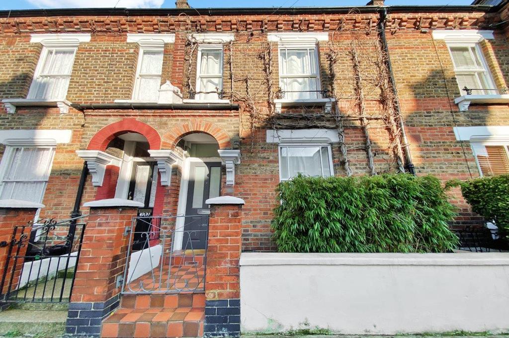 Marne Street, London, W10 2 bed terraced house to rent £2,999 pcm (£