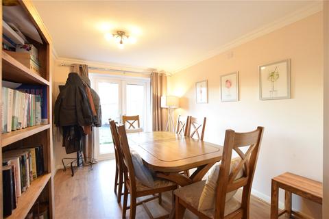 18 Willowfield Drive, Kidderminster, DY11 5DN