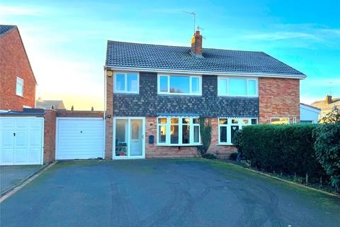 18 Willowfield Drive, Kidderminster, DY11 5DN