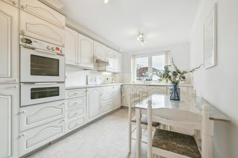 55 Fairfield Drive, Clarkston, G76 7YH