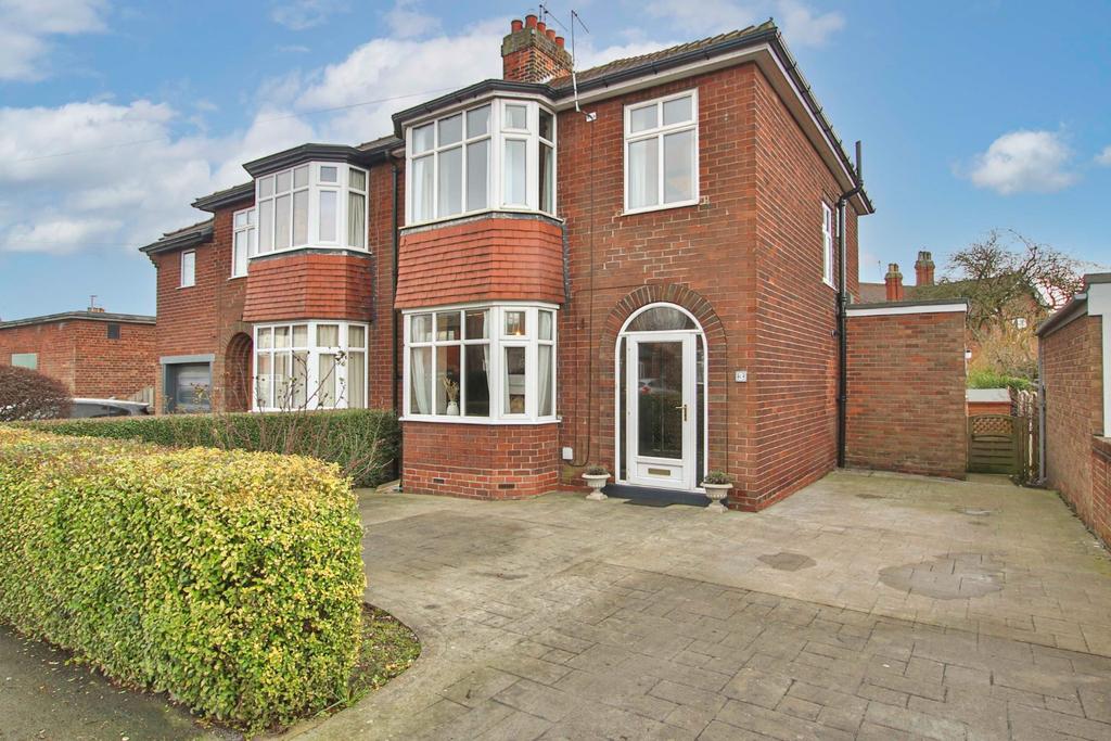 Cartwright Lane, Beverley, HU17 8NB 3 bed semidetached house £315,000