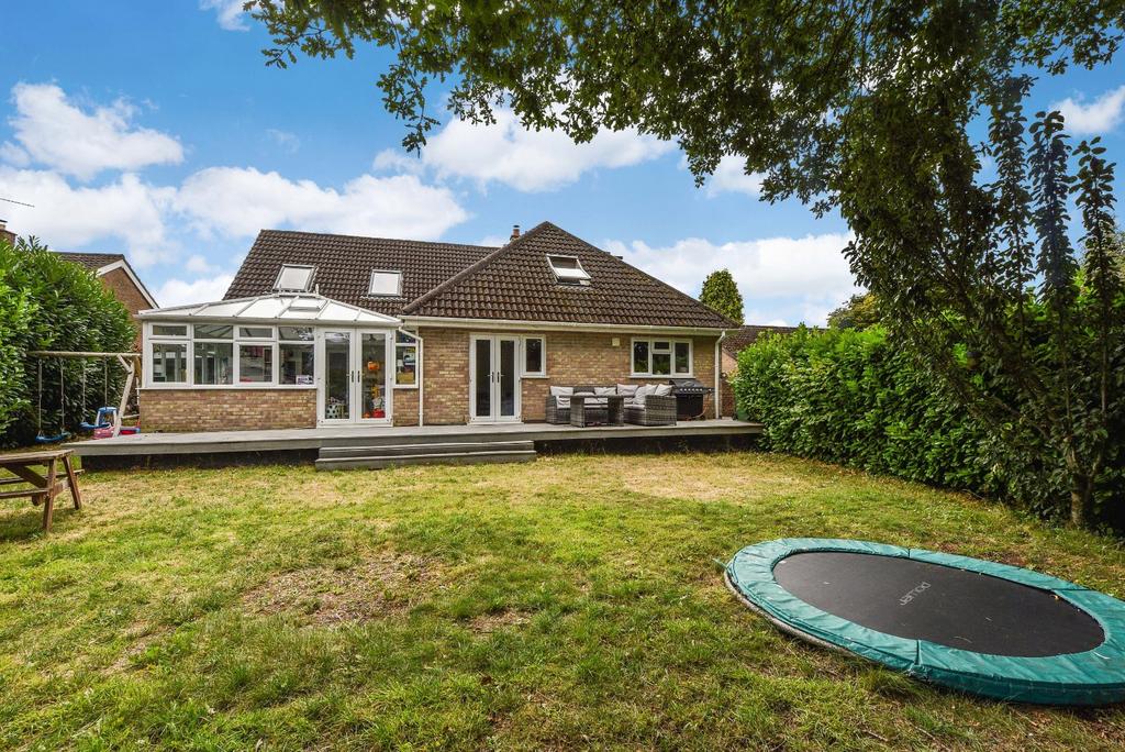 Winston Rise, Four Marks, Alton, Hampshire 5 bed detached house £700,000