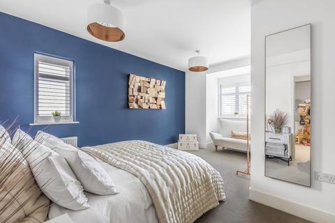 6 Edgefield Close, Beckenham, BR3 1DJ