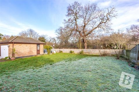 3 bedroom bungalow for sale - Southbourne Grove, Wickford, Essex, SS12