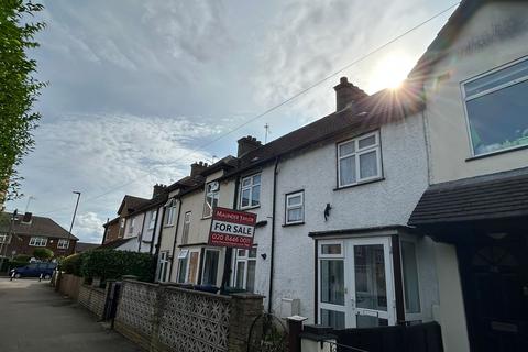 22 Victoria Avenue, Barnet, EN4 9PD