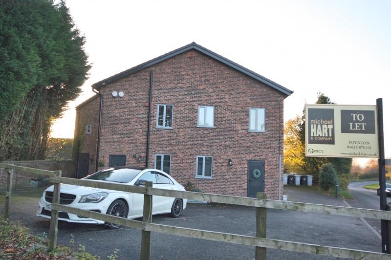 Coppice Road Poynton SK12 1SP 1 bed flat £850 pcm (£196 pw)