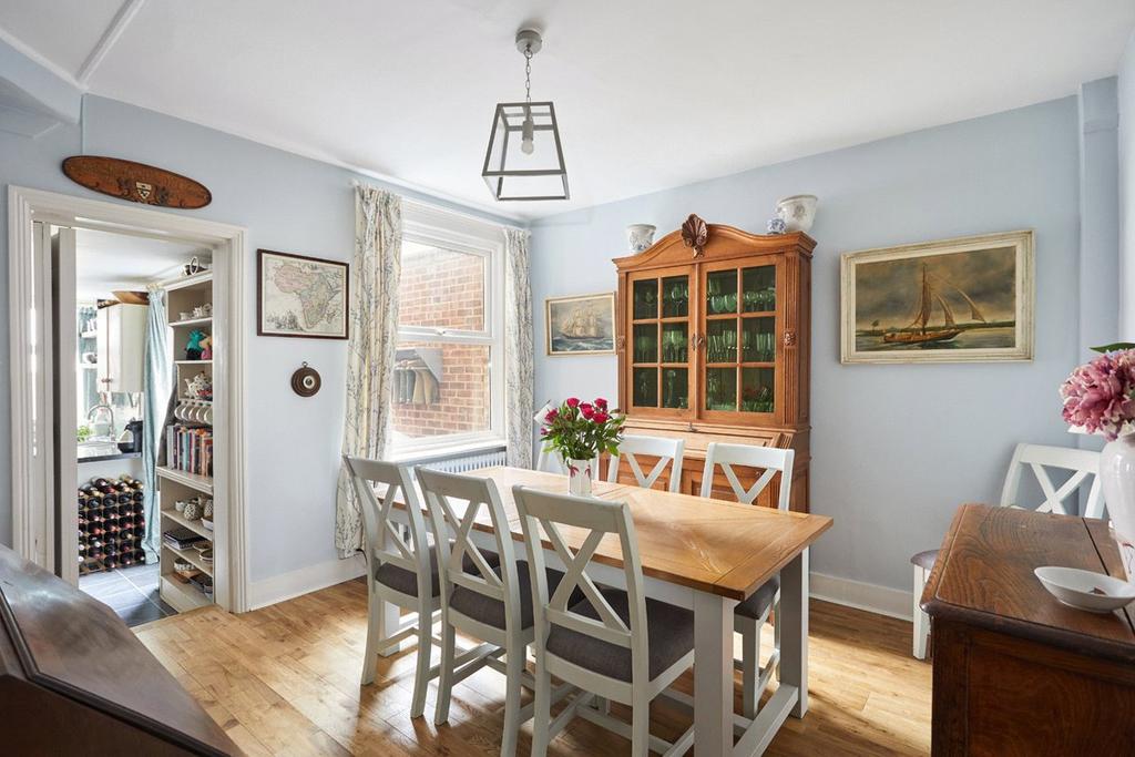 Mountfield Road, Tunbridge Wells, Kent, TN1 3 bed terraced house £650,000