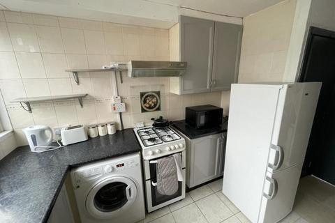 undefined, Room 4, Bellmeadow Way, Druids Heath, B14 5RR