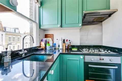 2 bedroom flat to rent, Radipole Road, Parsons Green, London