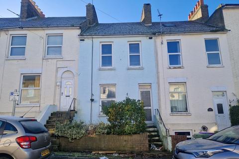 50 East Cliff, Folkestone, CT19 6BX