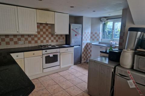 50 East Cliff, Folkestone, CT19 6BX