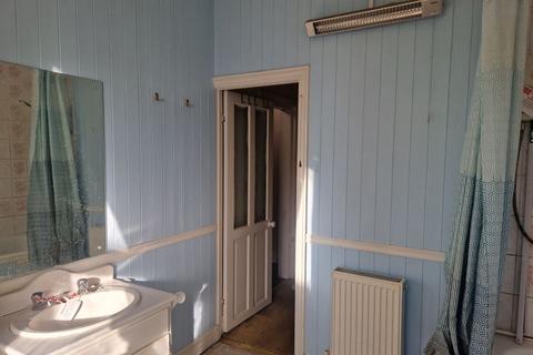 50 East Cliff, Folkestone, CT19 6BX
