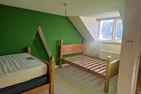 50 East Cliff, Folkestone, CT19 6BX