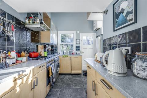 1 bedroom terraced house to rent, Bedford Road, London, SW4