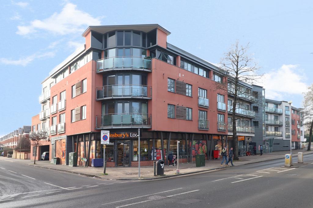 Beckenham Road, Beckenham 2 bed flat for sale £365,000
