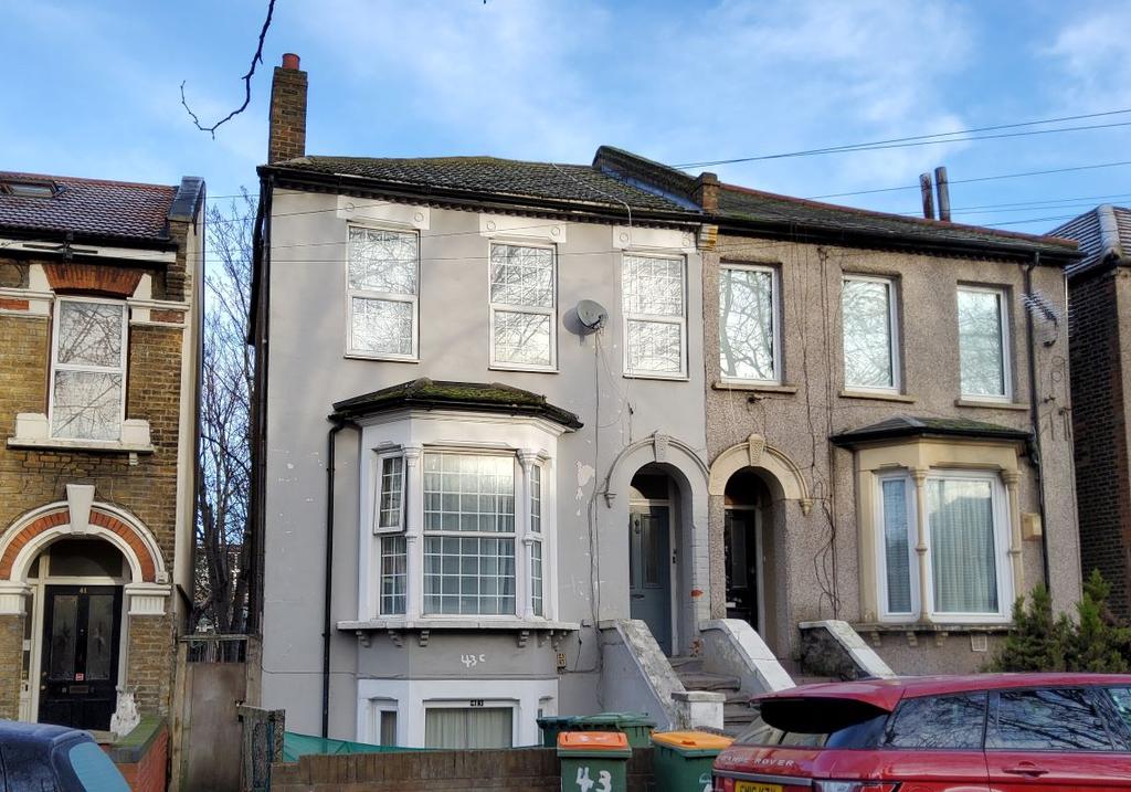 43 Clova Road, Forest Gate, London, E7 9AQ 3 bed flat £700,000