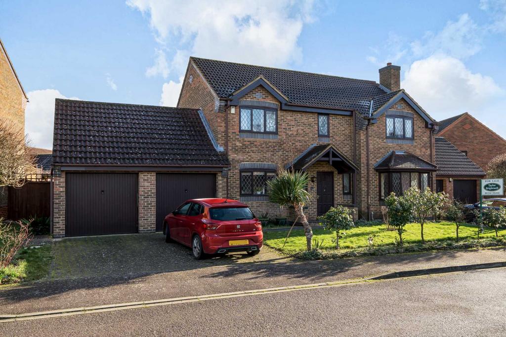 Franklyn Gardens, Biddenham 5 bed detached house for sale £625,000