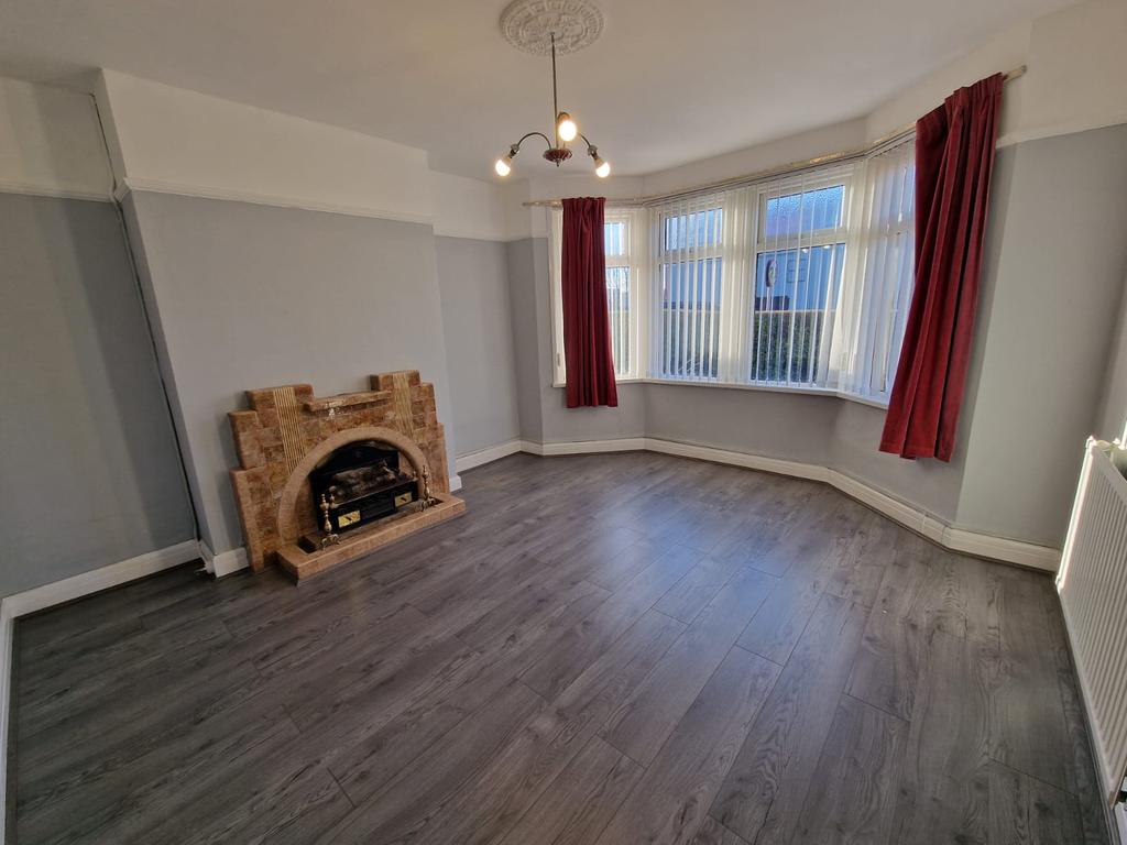 Sloper Road, Cardiff CF11 3 bed terraced house £1,400 pcm (£323 pw)