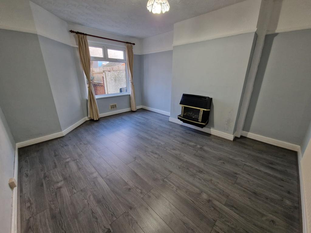 Sloper Road, Cardiff CF11 3 bed terraced house £1,400 pcm (£323 pw)