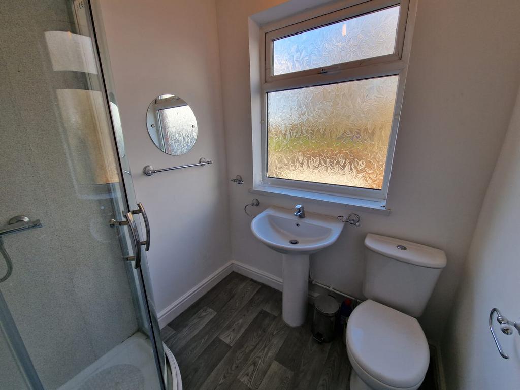 Upstairs Shower room + WC