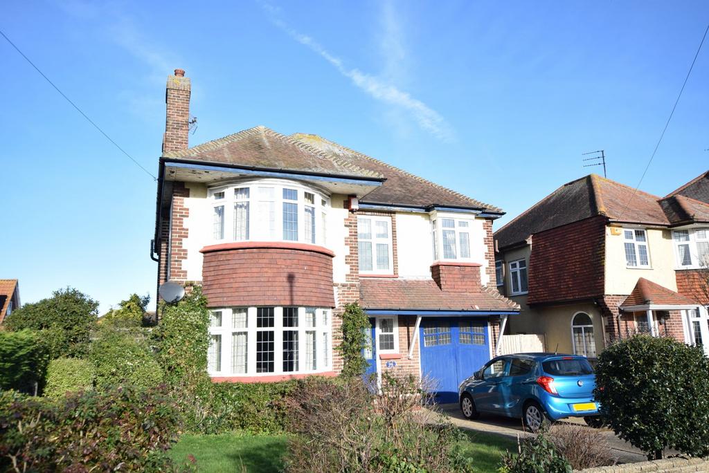 Skelmersdale Road, ClactononSea 4 bed detached house for sale £600,000