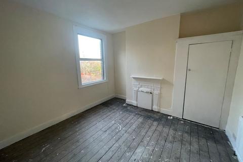 131 Willingdon Road, London, N22 6SE